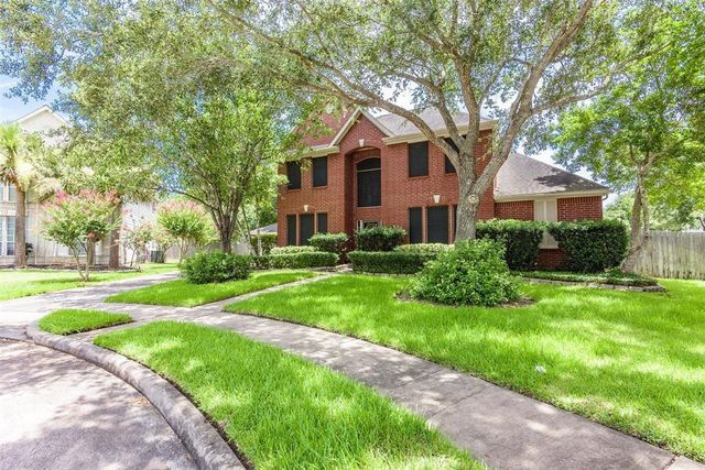 111 Oak Creek Lane, League City, TX 77573