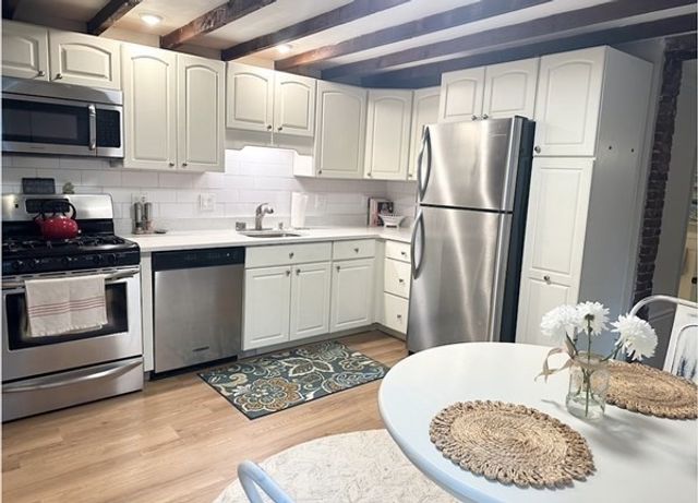 66 Telegraph St 1, Boston, MA 02127