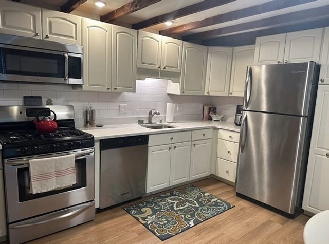66 Telegraph St 1, Boston, MA 02127