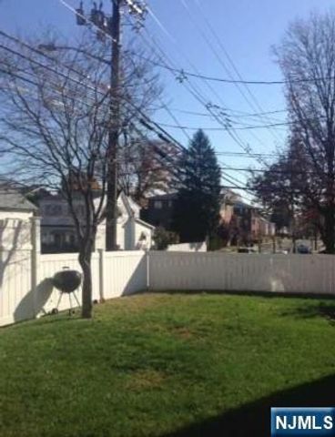 180 Myrtle Avenue, Fort Lee, NJ 07024