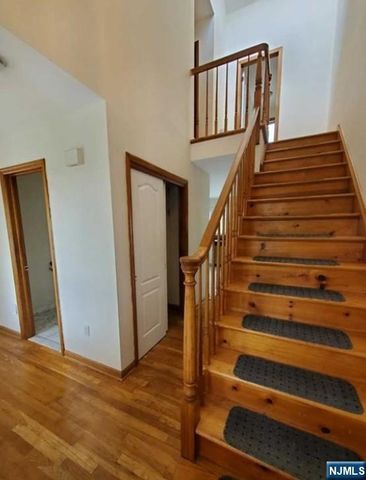 180 Myrtle Avenue, Fort Lee, NJ 07024