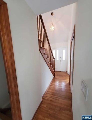180 Myrtle Avenue, Fort Lee, NJ 07024