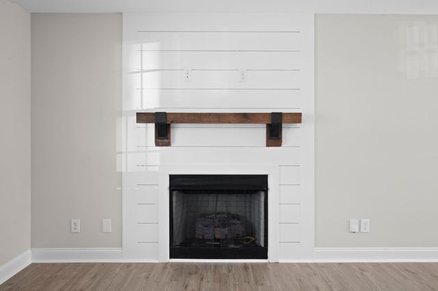 1385 Sussex Dr, Clarksville, TN 37042