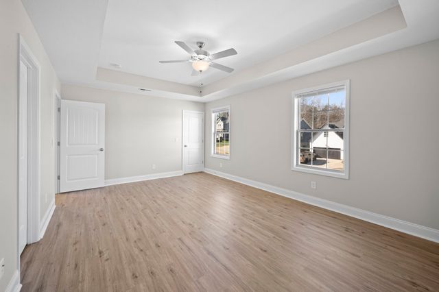 1385 Sussex Dr, Clarksville, TN 37042