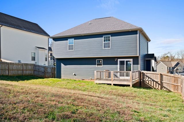 1385 Sussex Dr, Clarksville, TN 37042