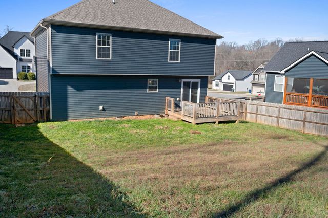 1385 Sussex Dr, Clarksville, TN 37042