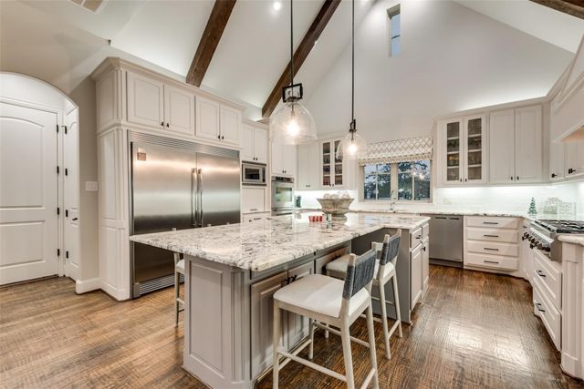 104 Brentwood Drive, Heath, TX 75032
