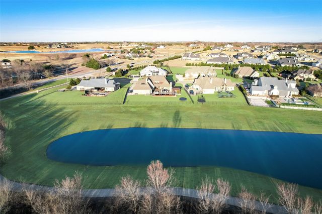 104 Brentwood Drive, Heath, TX 75032
