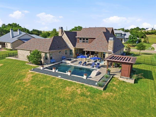 104 Brentwood Drive, Heath, TX 75032