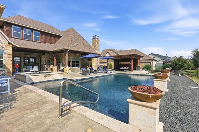 104 Brentwood Drive, Heath, TX 75032