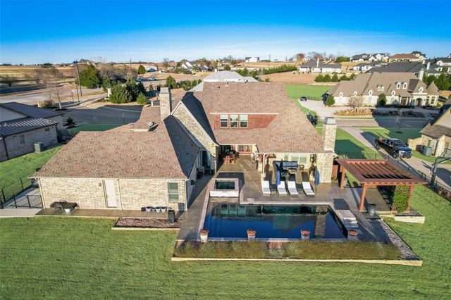 104 Brentwood Drive, Heath, TX 75032