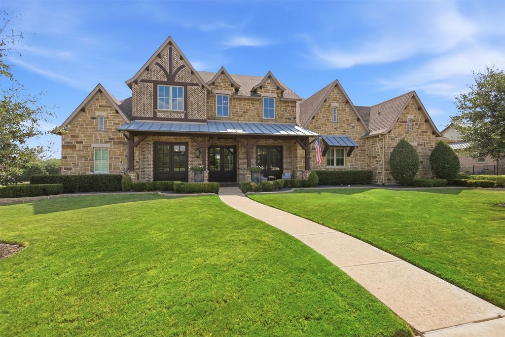 104 Brentwood Drive, Heath, TX 75032