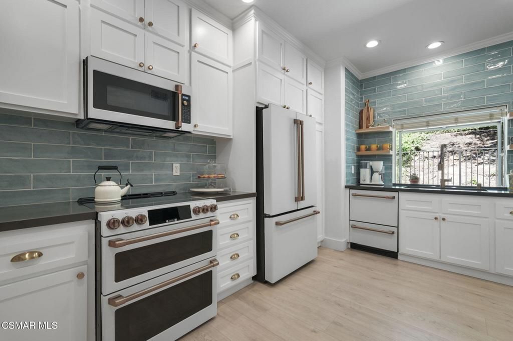 5473 Spanish Oak Lane G, Oak Park, CA 91377