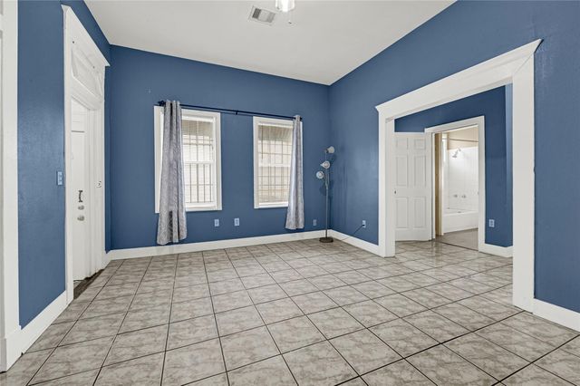 305 N Live Oak Street, Houston, TX 77003