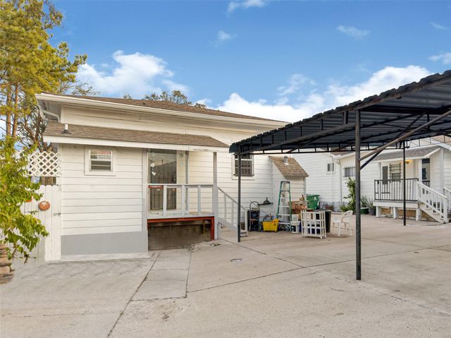 305 N Live Oak Street, Houston, TX 77003