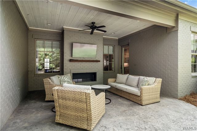 6061 Candler, Tuscaloosa, AL 35406