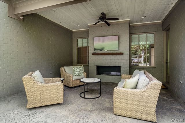 6061 Candler, Tuscaloosa, AL 35406
