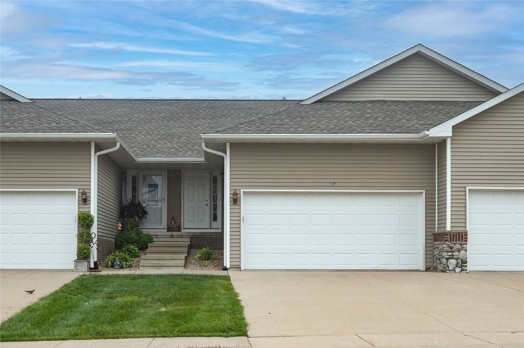1410 Scarlett Sage Drive, Cedar Rapids, IA 52404