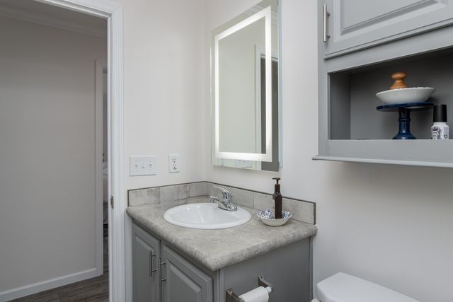 104 Robin Hood Drive, Exeter, NH 03833