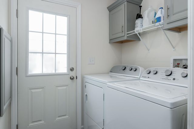 104 Robin Hood Drive, Exeter, NH 03833