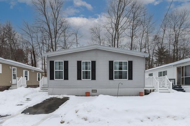 104 Robin Hood Drive, Exeter, NH 03833