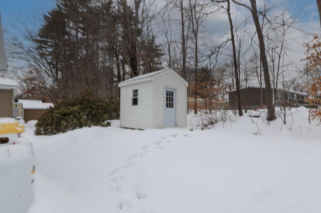 104 Robin Hood Drive, Exeter, NH 03833