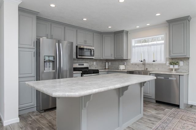 104 Robin Hood Drive, Exeter, NH 03833