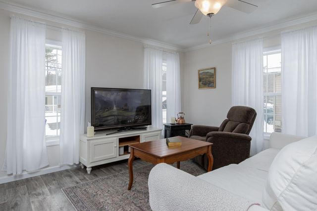 104 Robin Hood Drive, Exeter, NH 03833