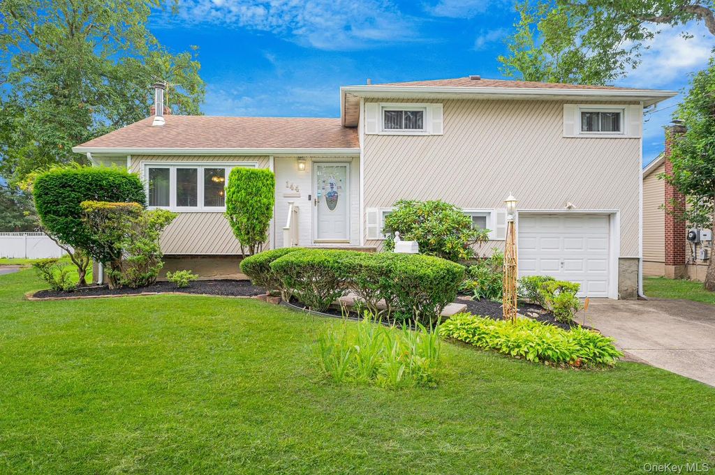 144 Scott Avenue, North Babylon, NY 11703