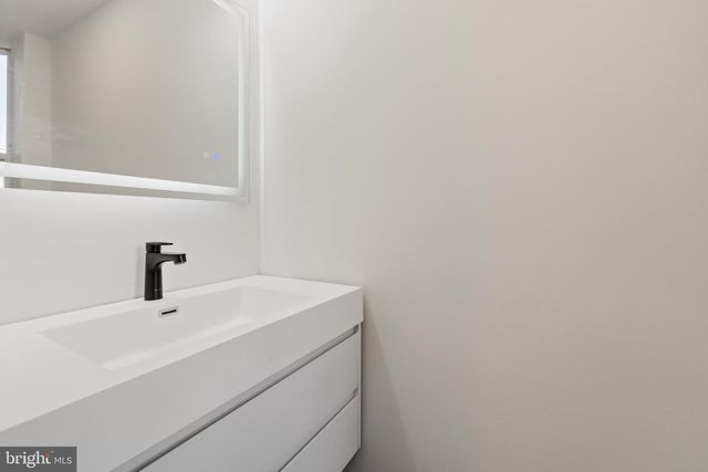 1724 N EDGEWOOD ST, Philadelphia, PA 19151