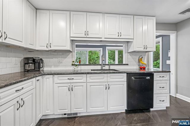 436 Myrtle Avenue, Garwood, NJ 07027