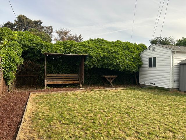 901 Humboldt St, Vallejo, CA 94591