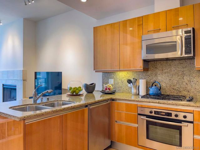 550 Front St 907, San Diego, CA 92101