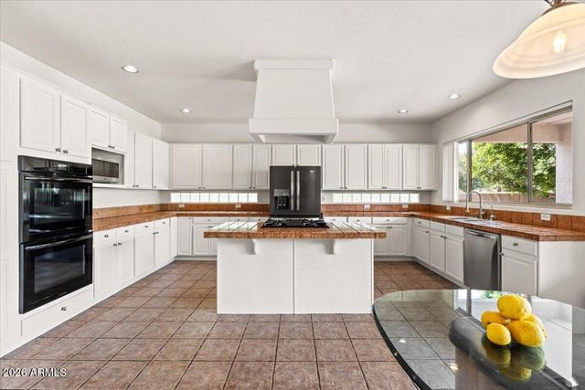13030 W LUCHANA Drive, Litchfield Park, AZ 85340