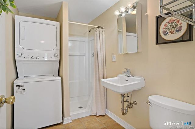 210 Broadway 210, Milford, CT 06460