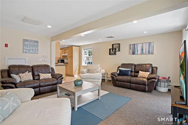 210 Broadway 210, Milford, CT 06460