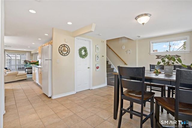 210 Broadway 210, Milford, CT 06460