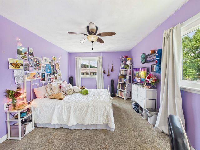 213 Westview Dr, South Point, OH 45680