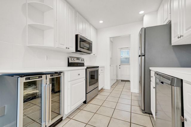 133 Wentworth Court, Jupiter, FL 33458