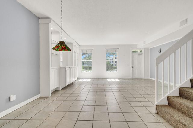133 Wentworth Court, Jupiter, FL 33458