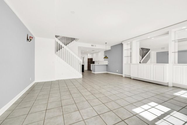 133 Wentworth Court, Jupiter, FL 33458