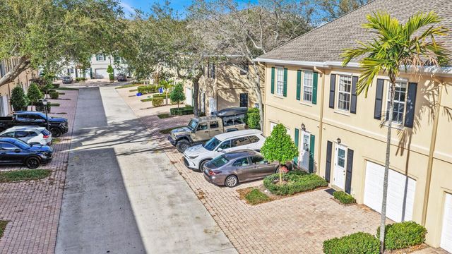 133 Wentworth Court, Jupiter, FL 33458