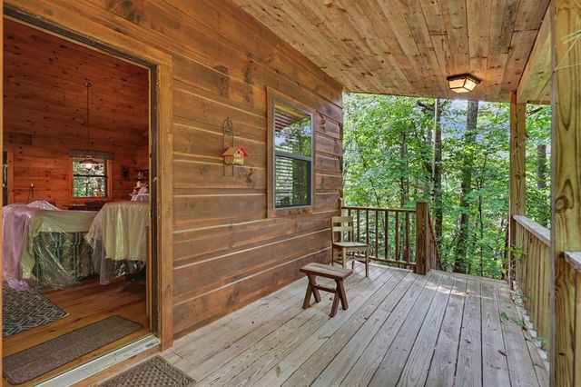 185 Falling Waters Lane, Murphy, NC 28906