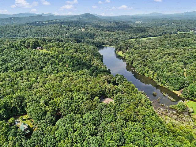 185 Falling Waters Lane, Murphy, NC 28906