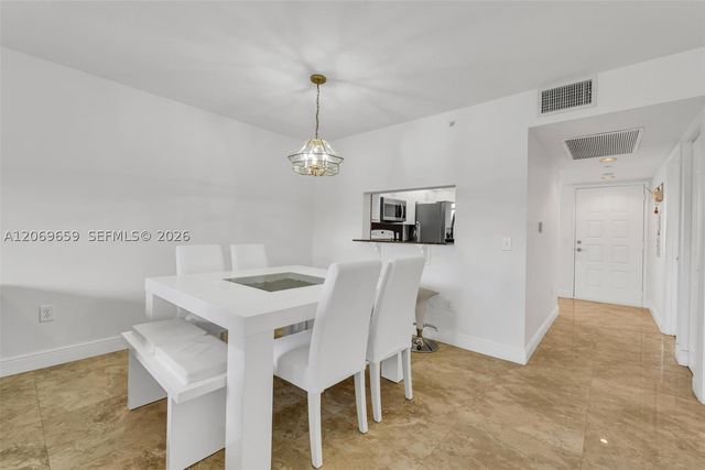 12651 SW 16th Ct 304B, Pembroke Pines, FL 33027