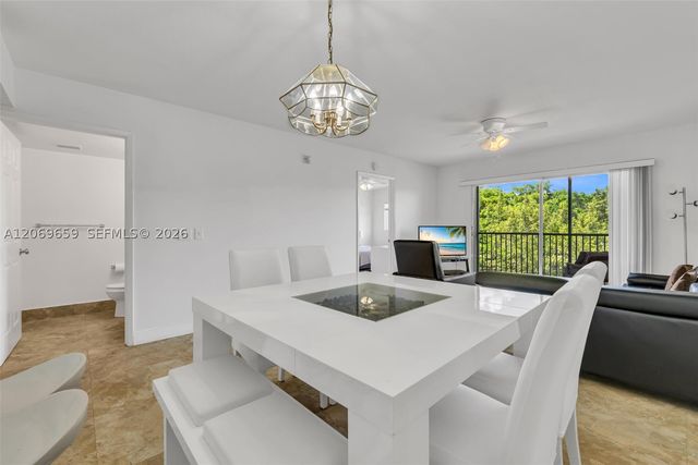 12651 SW 16th Ct 304B, Pembroke Pines, FL 33027