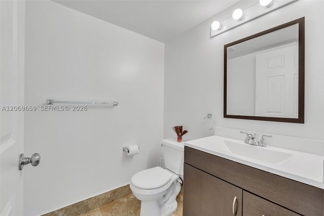 12651 SW 16th Ct 304B, Pembroke Pines, FL 33027