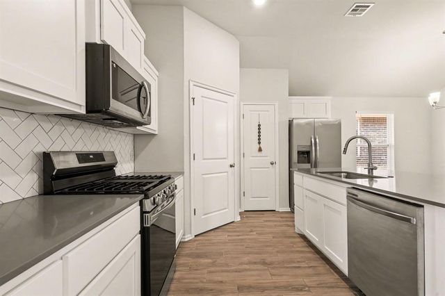 9241 SW 45th Terrace, Oklahoma City, OK 73179