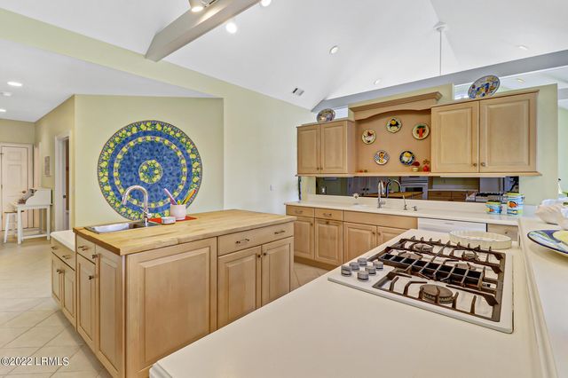 3 Windlass Court, Bluffton, SC 29910