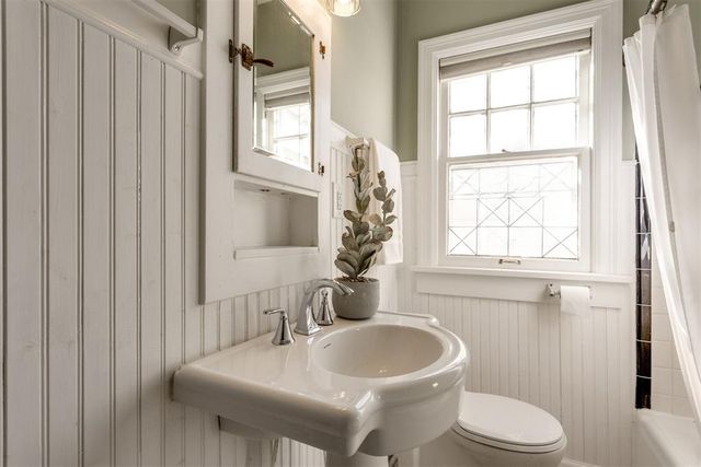 1909 N Gatewood Avenue, Oklahoma City, OK 73106